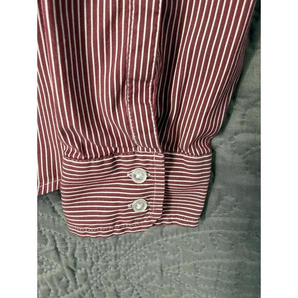 Express Women's Shirt Button Up Red White Striped V-Neck Stretch Classic Top M - Picture 3 of 9